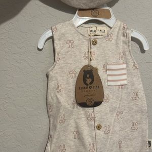 Romper with hat 0-3 mo